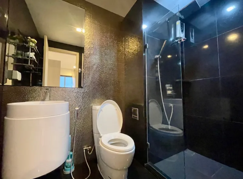 ให้เช่า คอนโด ริทึ่ม สุขุมวิท 36-38 ชั้นสูง วิวไม่บล็อค วิวเมือง เงียบสงบ ใกล้ BTS ทองหล่อ