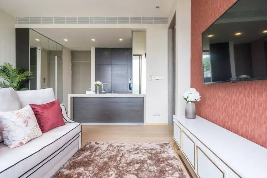 Condo for sale, rent Saladaeng One, corner room with privacy, 12th floor, panoramic Lumpini view, book now