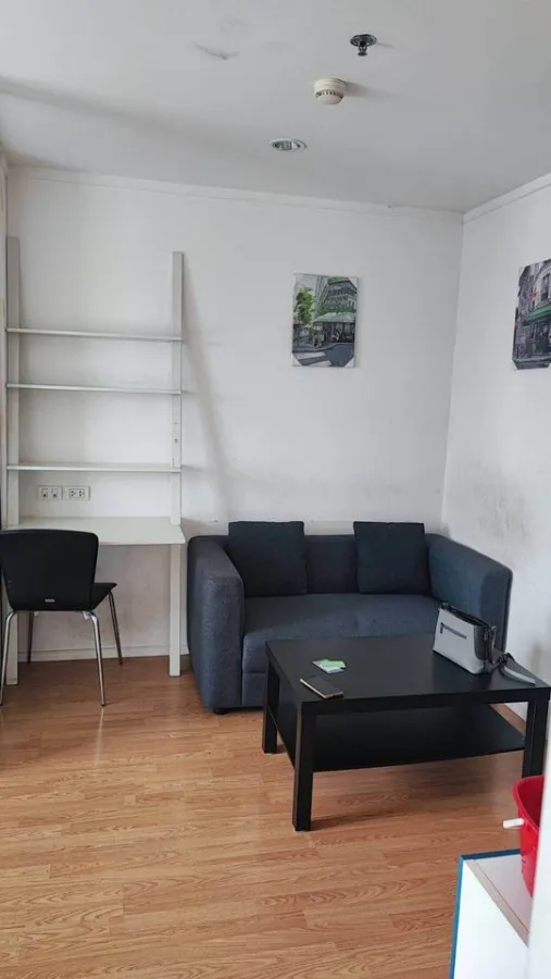 For rent, Lumpini Place Srinakarin-Hua Mak Station, 21st floor, complete furniture set, just carry your bags and move in.