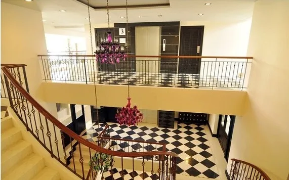 For rent Baxtor Phahon Yothin 14, spacious room, fully furnished, ready to move in, and has a wide balcony, can keep pets, hurry and book now.