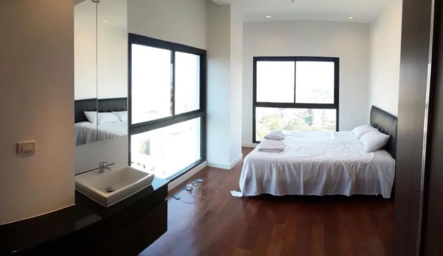 Sell / rent Condo The Axis Pattaya, high floor, corner room, sea view, city view, fully furnished, beautiful decoration, don't miss it!!
