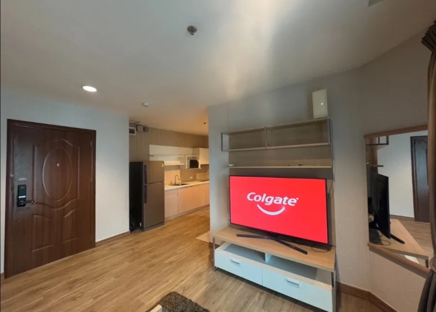 Sell ​​Akasin place condo, big room, corner was on the top floor furniture is ready Plus the best price, don't miss it.