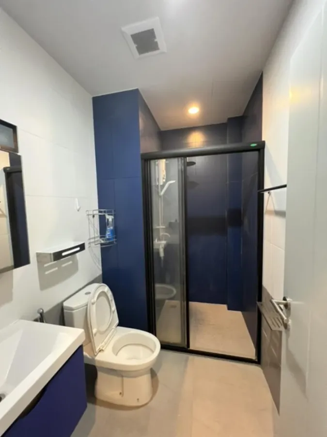XT Ekkamai, 12th floor, fully furnished unit for rent. Book now!