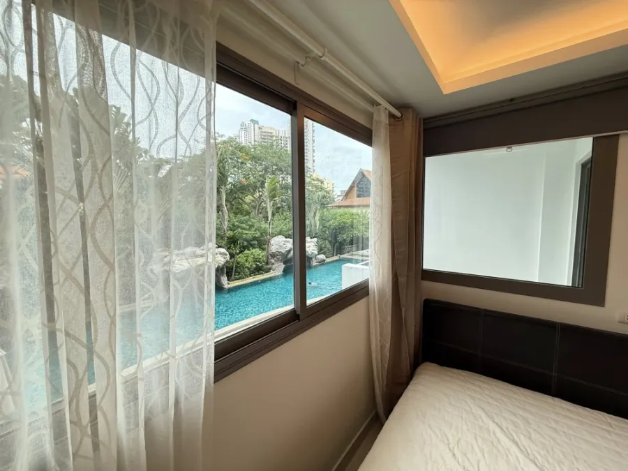 ขาย Club Royal Wongamat 1 ห้องนอน 1 ห้องน้ำ มาพร้อมเฟอร์ครบครัน มองเห็นวิวสระว่ายน้ำสวย จองด่วน