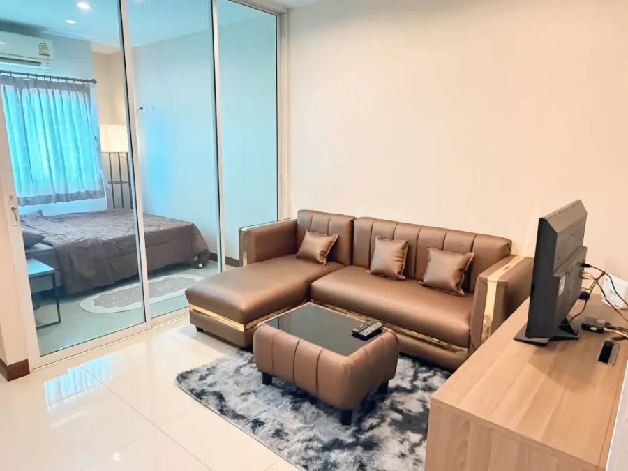 Country Ville Resort Condominium for rent. Corner unit offering privacy. Fully furnished. Book now!