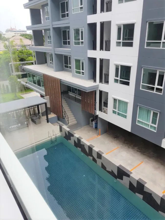 For Rent Regent Home Sukhumvit 81, beautifully decorated room with good wallpaper, cheap price, book now.
