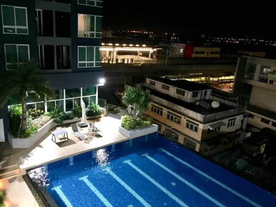For sale: The Metropolis, 8th floor, swimming pool view. The room is separated into sections. Don't just look, hurry and reserve now.