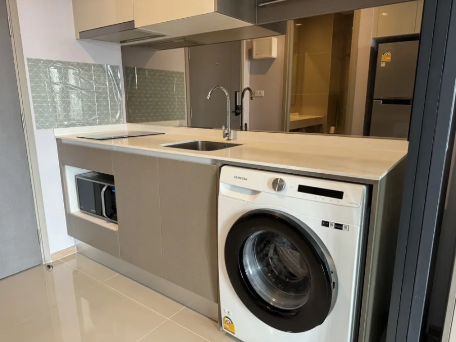 For rent!! Condo Ideo Rama 9 - Asoke, 17th floor, Building B, fully furnished. Ready to move in, don't miss it!!