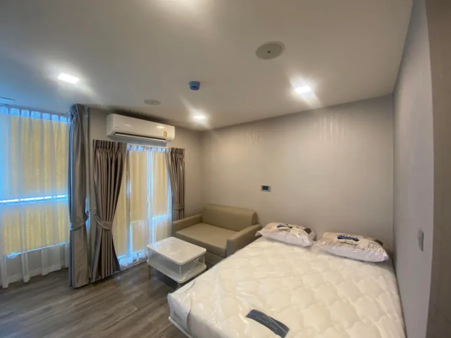 ให้เช่า Atmoz Chaengwattana ห้องน่าอยู่มาก เฟอร์นิเจอร์ครบครับ ราคาคุ้มมาก รีบจองเลย อย่ารอช้า