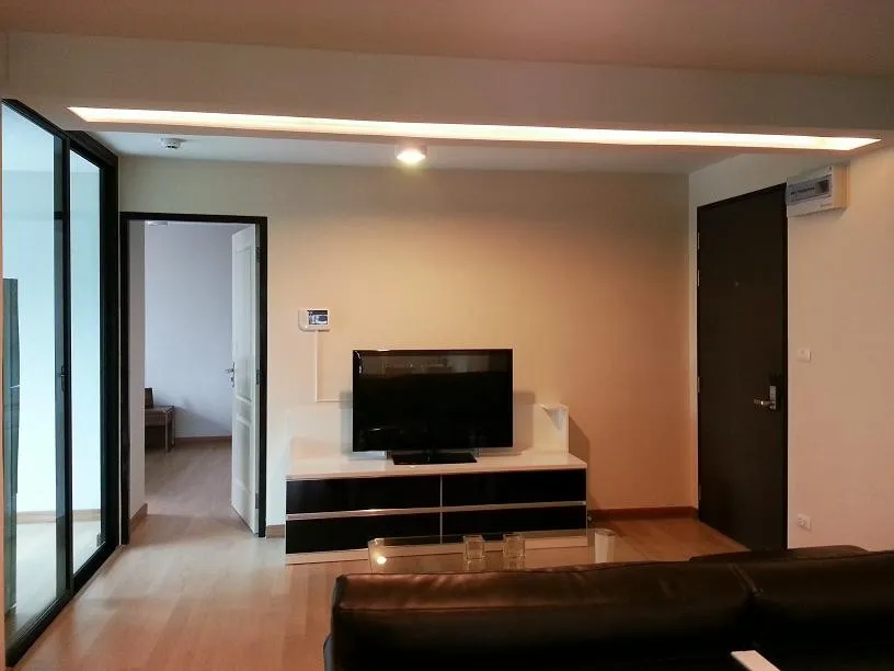Condo for sale, for rent, Bangkok Felix Sukhumvit 69-2, road side, corner room, quiet, ready to move in.