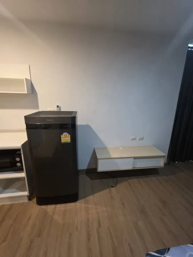 For rent: Miami Bangpu, corner unit, quiet, great location, convenient transportation. How can you resist booking this?