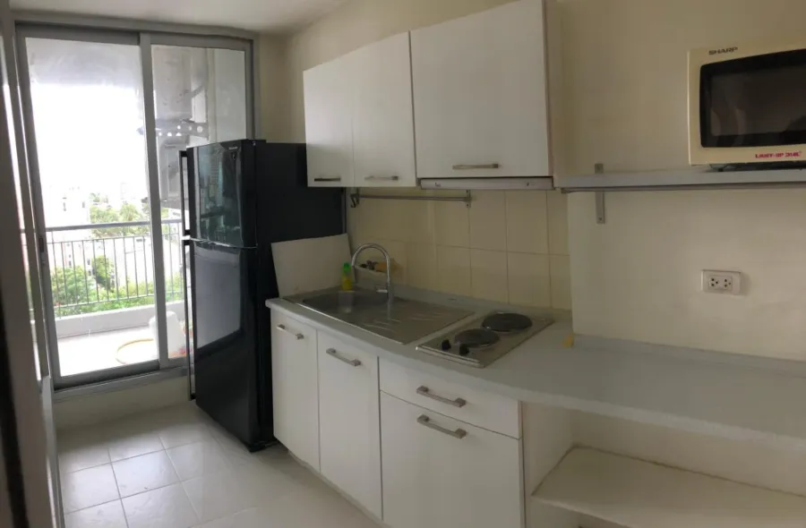 Condo for sale, Life @ Ratchada-Sutthisan, large room with usable area, 9th floor, good view, great price, you will regret it if you miss it.