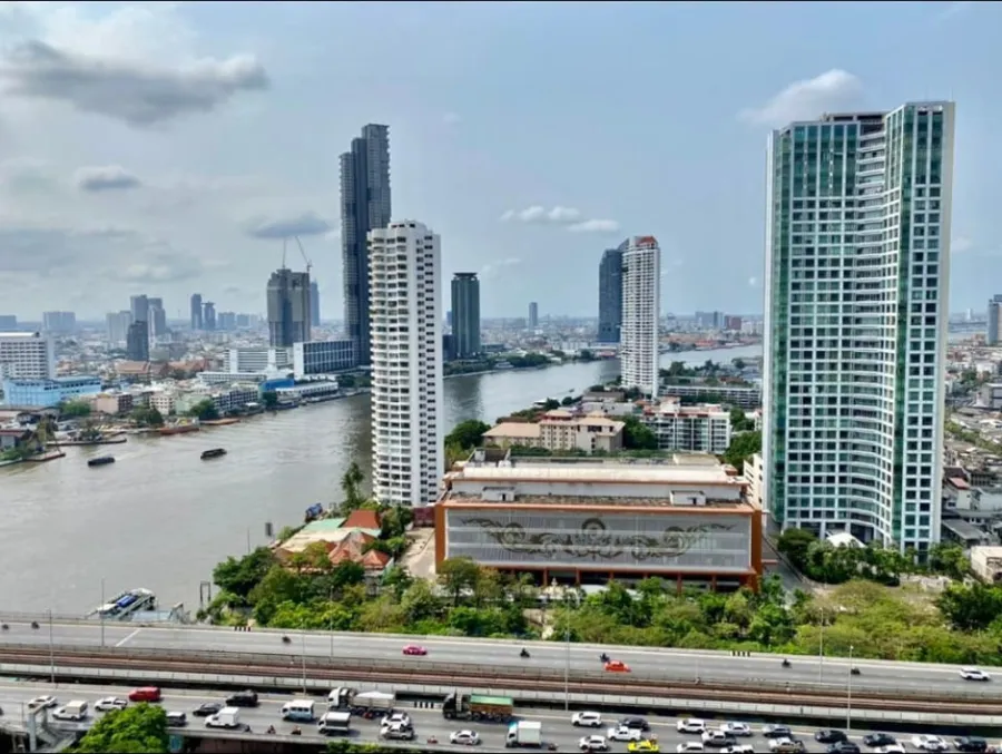 ขาย คอนโด เดอะ ริเวอร์ ชั้นสูง ห้องเปล่า ตกแต่งได้ตามสไตล์ ระเบียงหันทางทิศใต้ รีบเลย ด่วนๆๆ