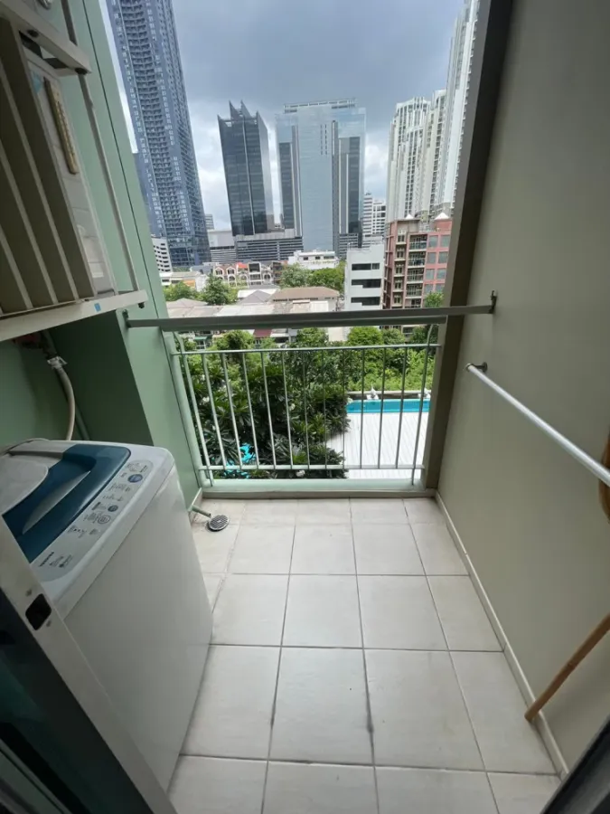 For rent, Lumpini Place Rama 9-Ratchada, very beautiful view, spacious room, not cramped, fully furnished, hurry and reserve before you miss out.