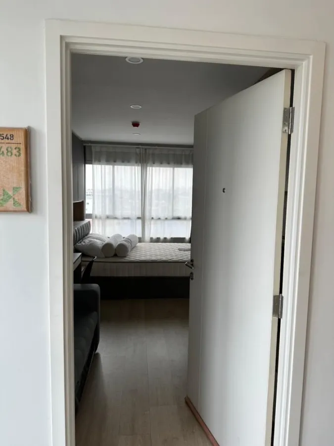For rent: Elio Del Moss Phahonyothin 34, room decorated with nice built-ins. The sofa can be adjusted to sleep. Book now, don't miss out. ​