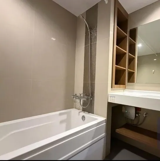 For rent: Ideo Sukhumvit 93, 8th floor, fully furnished unit. Very comfortable and ready to move in. Book now! Don't miss out! Act fast!