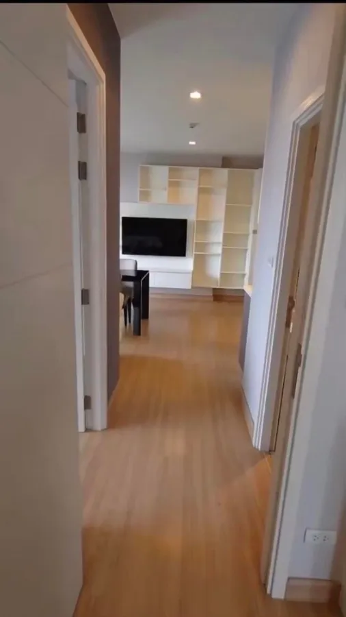 For sale Urbano Absolute Sathon-Taksin 2 bedrooms, fully furnished, book now, don't miss out.