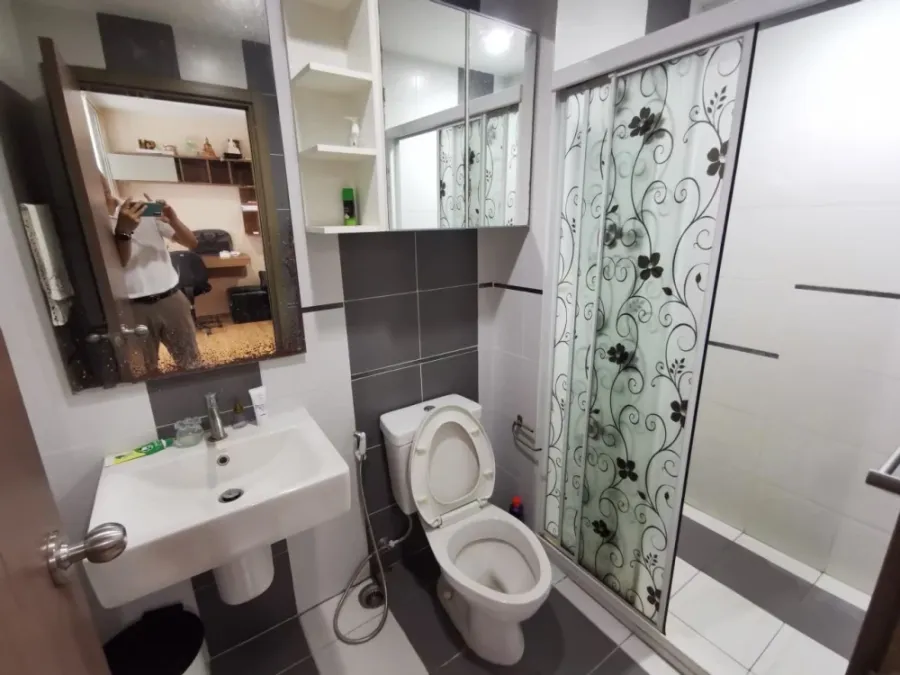 For rent: The Base Sukhumvit 77, 1 bedroom, 1 bathroom, fully furnished, good location, beautiful view from high floor, reserve now!