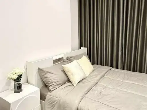 For rent: The Rich Rama 9-Srinakarin, high floor unit, fully furnished. Book now before it's too late!+++ images