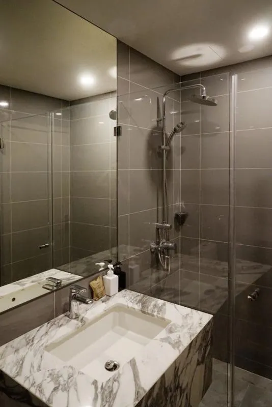 Sell / rent Condo Q Chidlom-Phetchaburi, corner room, complete electrical appliances, very beautiful room, urgently!!