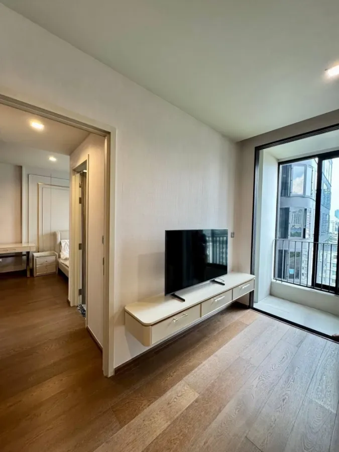 ให้เช่า Ideo Q Sukhumvit 36 ตกแต่ง built-in ชั้น 11 วิวเมืองสุขุมวิท และเห็นสวนส่วนกลางขนาดใหญ่ จองเลย