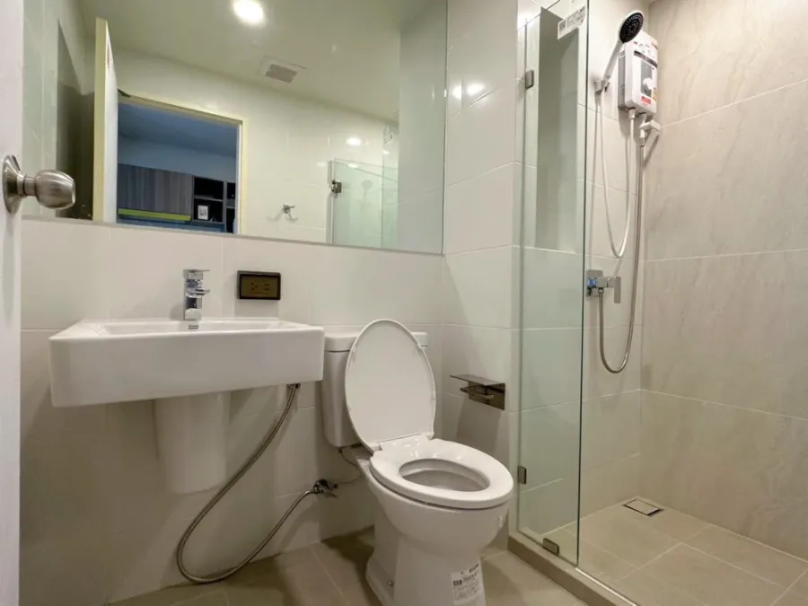 For rent The Origin Ramintra 83 Station ห้องโทนขาว สะอาดตา ราคาสบายกระเป๋า บอกเลยว่าต้องจอง