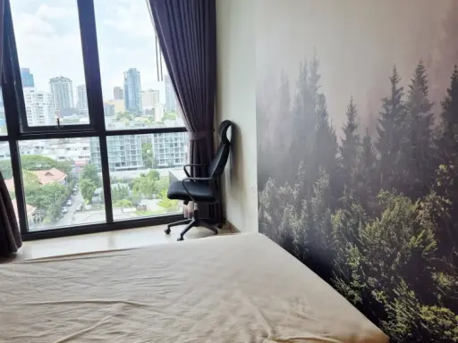 For rent: Oka Haus Sukhumvit 36. Beautifully furnished and fully equipped unit with bathtub. Great location. Book now!