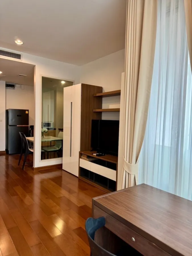 For rent!! Condo The Address Chidlom, 12th floor, good location condo, don't wait, pack your bags and move in!!