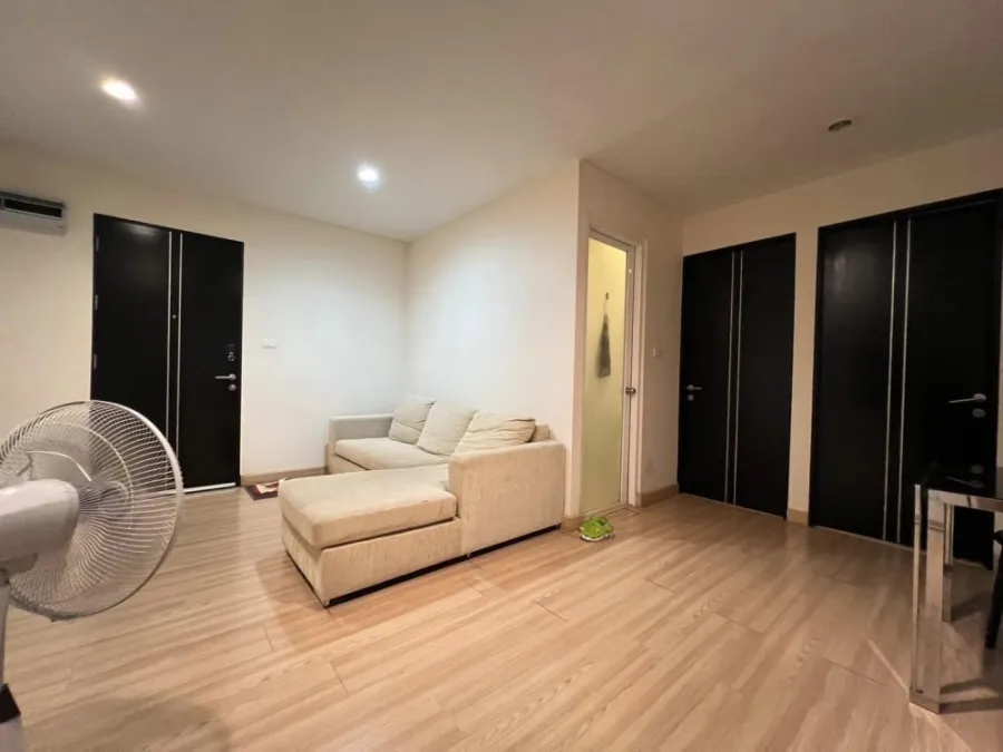 ขาย Happy condo ลาดพร้าว 101 2 ห้องนอน 2 ห้องน้ำ พร้อมเฟอร์จัดเต็ม ห้ามพลาดจ้า ด่วนๆ