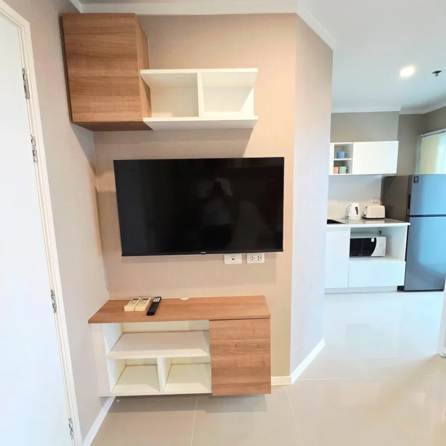 Condo for sale: Lumpini Ville Naklua - Wongamat. Nice unit, high floor, fully furnished. Book now!