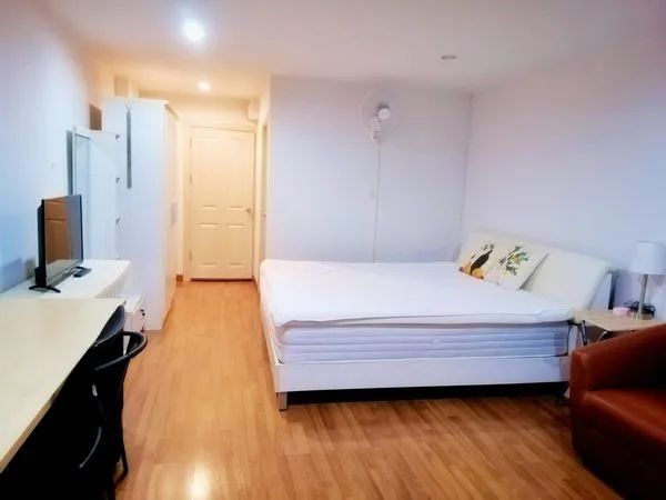 ให้เช่า คอนโด รีเจ้นท์ โฮม 22 สุขุมวิท 85 ห้องสตูดิโอ ตกแต่งวอลเปอร์ ทิศใต้ มาแต่ตัว เข้าอยู่ได้เลย