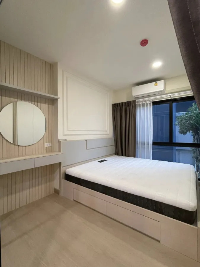 Selling Ploen Ploen Condominium Ratchapruek - Pinklao. 1-2 units available. Spacious and fully furnished. Book now!