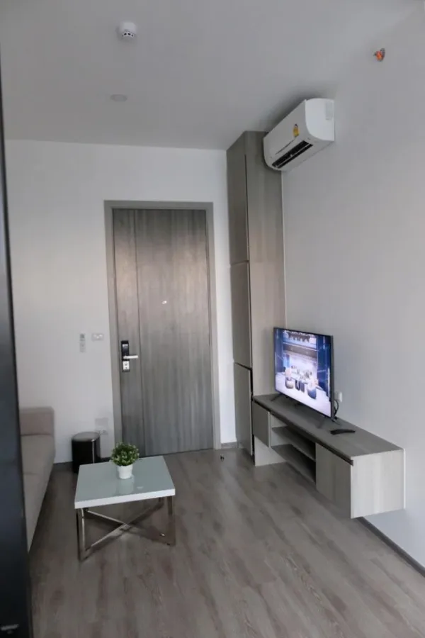Condo for rent, Knightsbridge Prime On Nut, high floor, new room, fully furnished, you can move in. Can't miss it