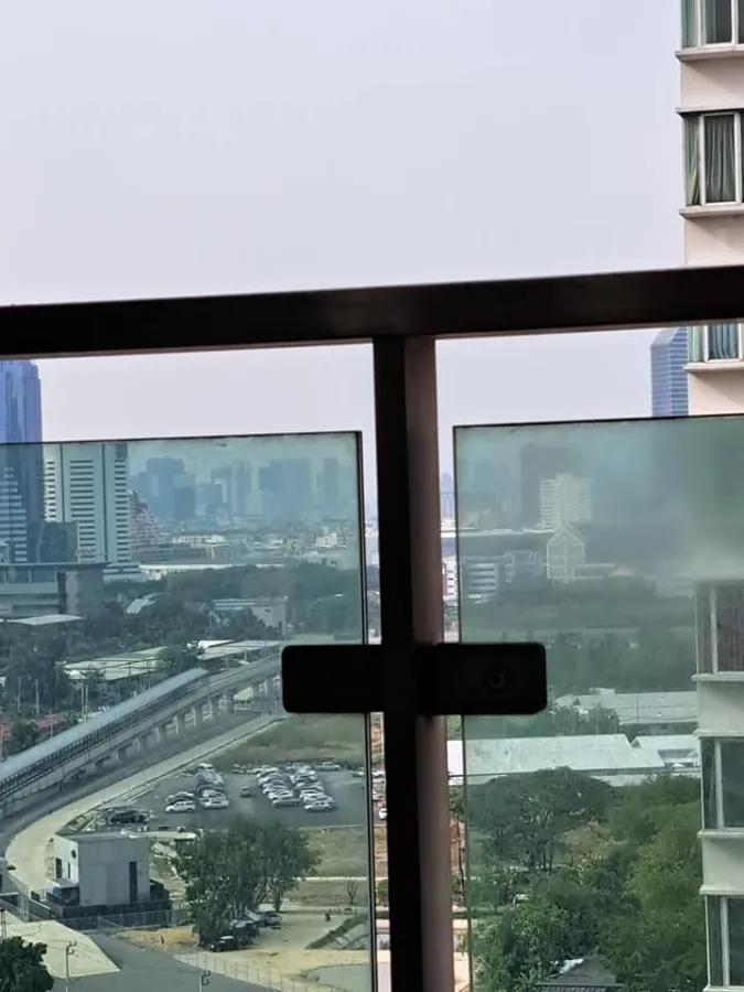 Sell or rent T.C. Green, corner room, very good view, fully furnished with electrical appliances You can carry your bag.
