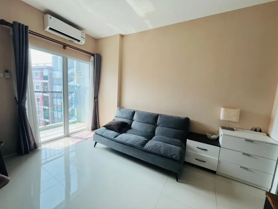 ขาย CC Condominium 2 1 ห้องนอน 1 ห้องน้ำ ทำเลดี มาพร้อมเฟอร์นิเจอร์ครบครัน ดีแบบนี้รีบจองเลย