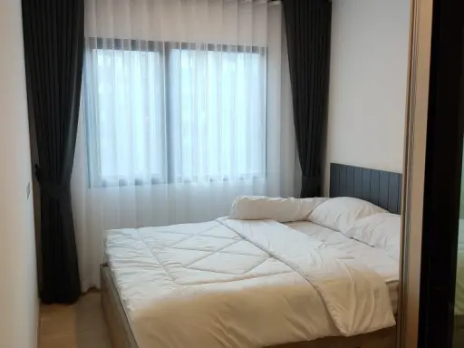 Condo for rent, Chewathai Hallmark Lat Phrao-Chokchai 4, proportional, swimming pool view. Fully furnished, reserve now
