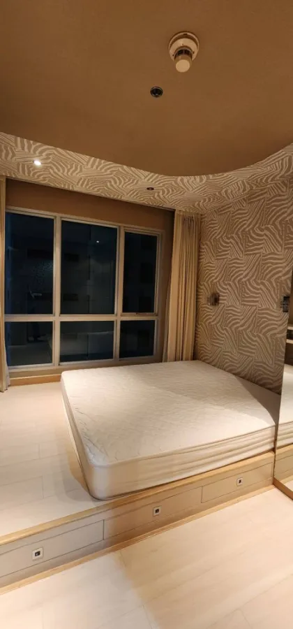 Sale condo Life@ Ratchada-Suthisan Front corner room, nice decoration, full built-in Hurry up to buy it quickly.