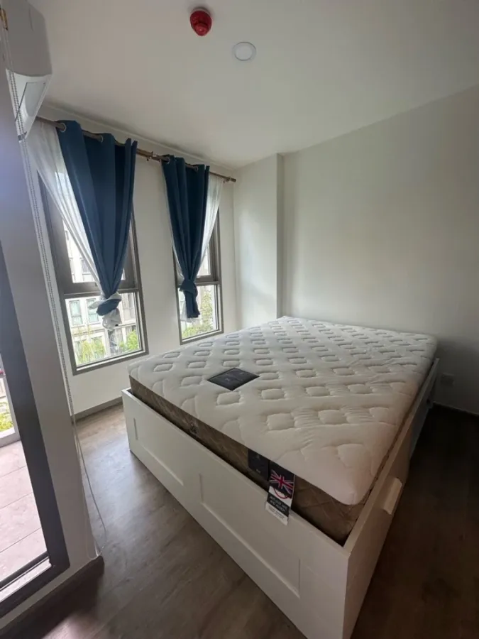 For sale: ASPIRE Pinklao - Arun Ammarin, 4th floor, pool view, fully furnished, interested, reserve now, urgent.
