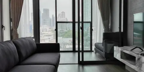 ให้เช่า คอนโด ไซมิส เอ๊กซ์คลูซีพ ควีนส์ ห้องทิศดี แดดไม่ร้อน เฟอร์นิเจอร์ครบ พร้อมเครื่องใช้ไฟฟ้า
