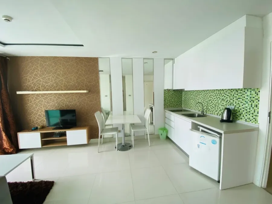 ขาย Amazon residence พัทยา (จอมเทียน) ตึก 3 ชั้น 6 วิวสระ พร้อมตกแต่งบิวท์อินสุดปัง ย้ายเลย อย่ารีรอ
