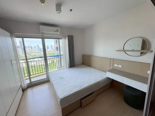 For rent: Supalai Veranda Rama 9, room with coordinated interior design, high-quality built-in furniture, unobstructed city view. Book now!
