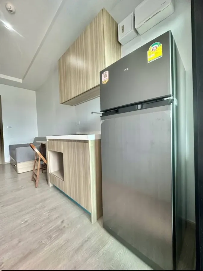 For rent: Altitude Unicorn Sathorn-Tha Phra, high floor unit, fully furnished. Book now!