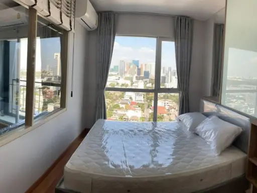 For rent, Lumpini Park, Vibhavadi-Chatuchak, high floor, Chatuchak view. Get natural wind without blocking. If interested, hurry up.