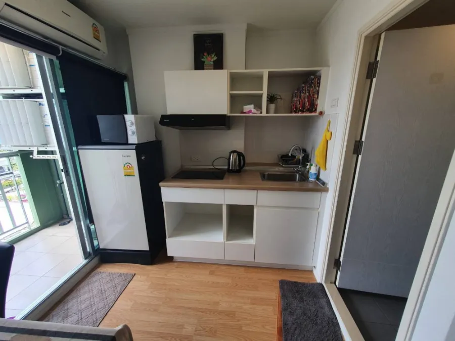 Sale Lumpini Place Srinakarin-Huamark Station, good location, next to the train, don't wait.
