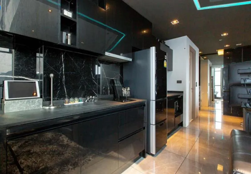 ขายด่วน คอนโด เอช คิว ทองหล่อ (Duplex) 2 ชั้น 33-34 ตกแต่งสวย พร้อมอยู่ รีบเลยค่ะ