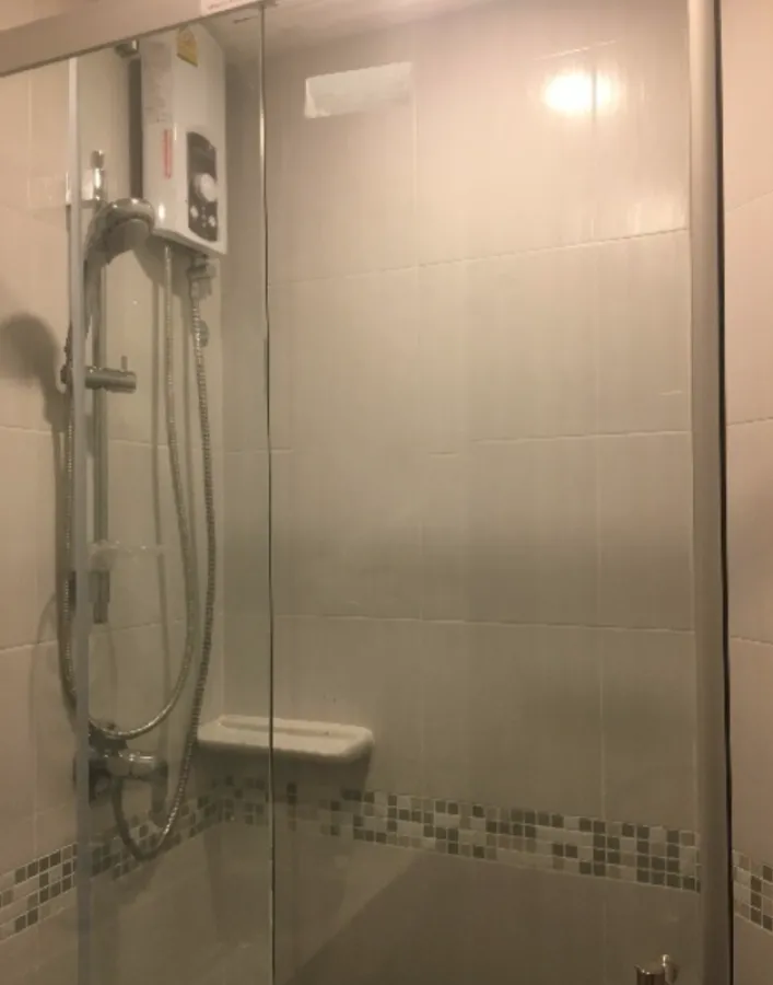 Condo for rent, Lumpini Place Rama 4-Ratchadaphisek, fully furnished, ready to move in, convenient to travel, can't miss it.