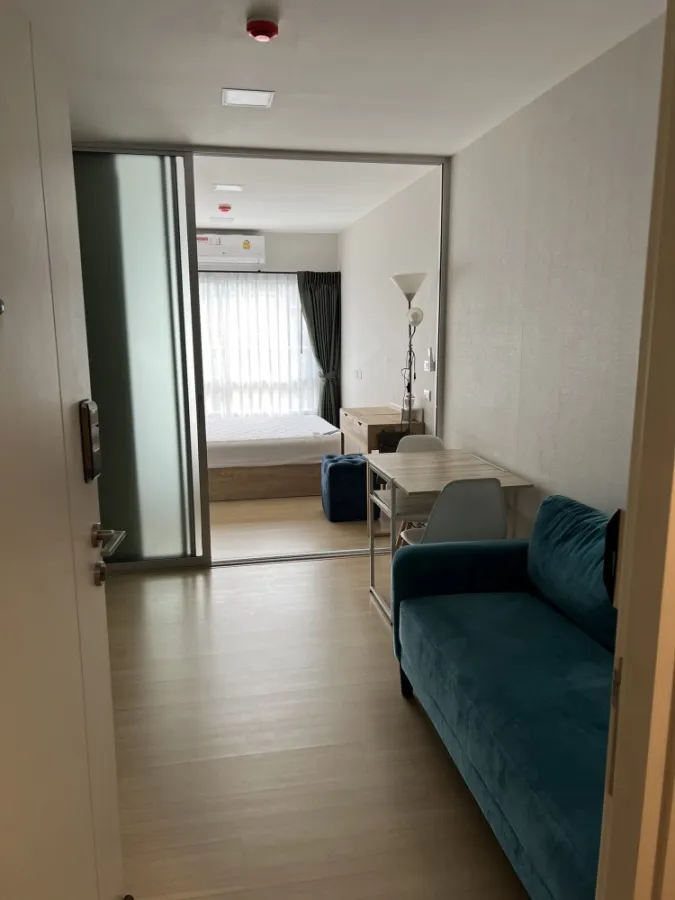 Beautiful room, fully furnished, pool view, clean room, for rent Plum Condo Rangsit Alive Phase 1 This room is complete, you should not miss it.