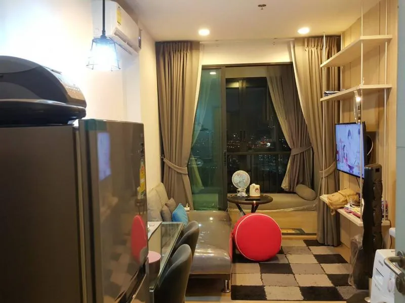 FOR RENT sell Ideo Sathon Thapra ห้องสวยพร้อมอยู่ เฟอร์แน่นมาก เครื่องใช้ไฟฟ้าจัดเต็ม ราคากันเอง เช่าเลย