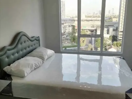 For rent: Regent Home Bangson Phase 2. Unobstructed view, built-in furniture, partitioned rooms, view of the BTS Skytrain. Book now!