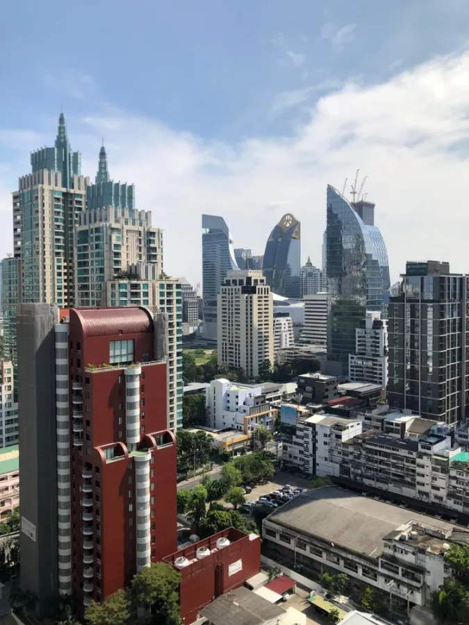 ขาย ให้เช่า คอนโด แมนฮัตตั้น ชิดลม ใกล้ Central World ทำเลดี เดินทางสะดวก ใจกลางเมือง จองเลย